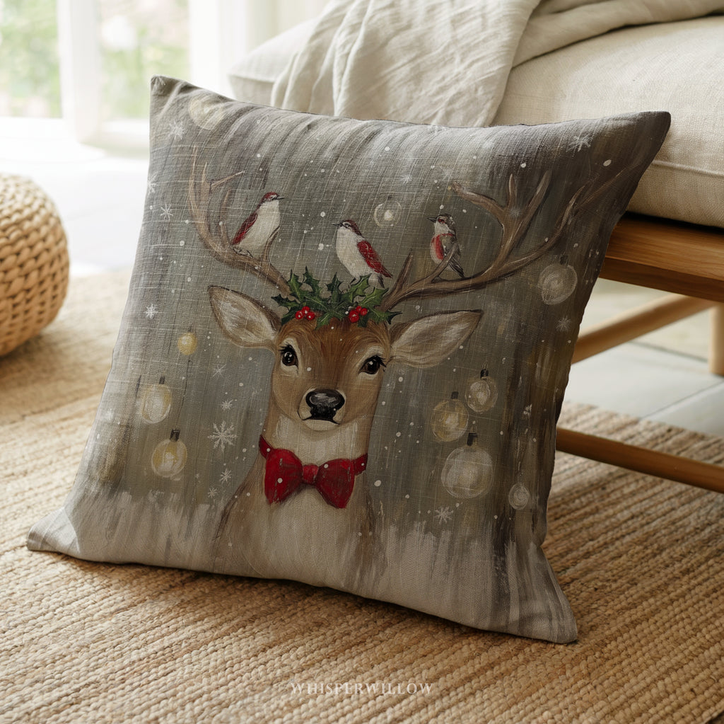 Weihnachtskissen mit Rentiermotiv – Festliches Kissen mit Vögeln und Stechpalme