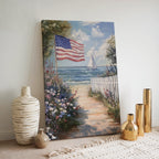 Leinwandbild mit amerikanischer Flagge und Küstenmotiv – Segelboot, patriotische Sommerblume, weißer Lattenzaun, rustikales Strandmotiv zum 4. Juli