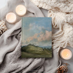 Notizbuch mit Hardcover „Hügelige Hügel und Pferde“ – Wolkenlandschaft, malerische Himmelwiese – Geschenkidee