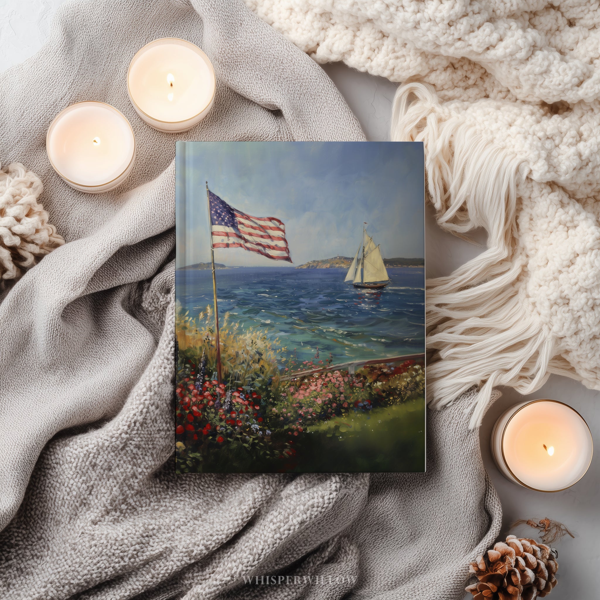 Hardcover-Notizbuch (20,3 x 14,6 cm) | Amerikanische Flagge, patriotischer Garten am Meer | Notizbuch mit Segelbootmotiv – Geschenkidee