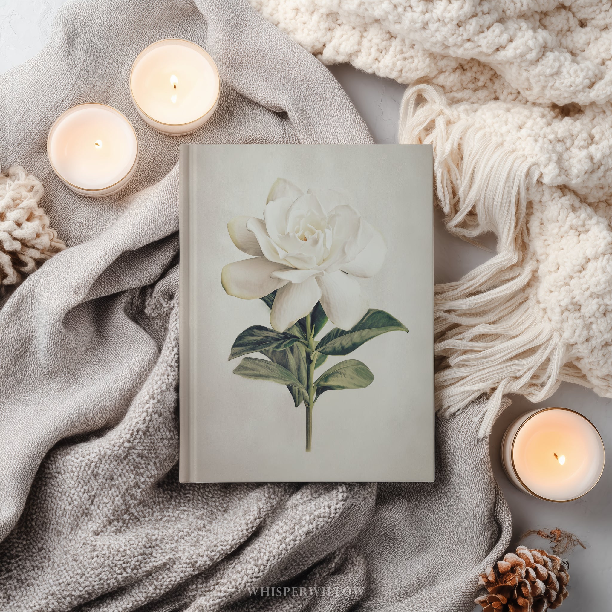 Notizbuch „White Gardenia“ (Hardcover) – Elegantes florales Dekor, minimalistisches botanisches Notizbuch