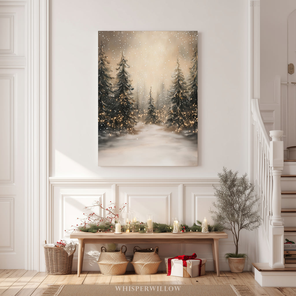 Leinwandbild Winterwald mit Lichterketten | Verschneite Kiefernwaldszene | Rustikale Weihnachtsdeko