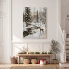 Winterliches Wandbild „Deer Creek“ auf Leinwand – Verschneite Waldlandschaft, Waldtierdekor
